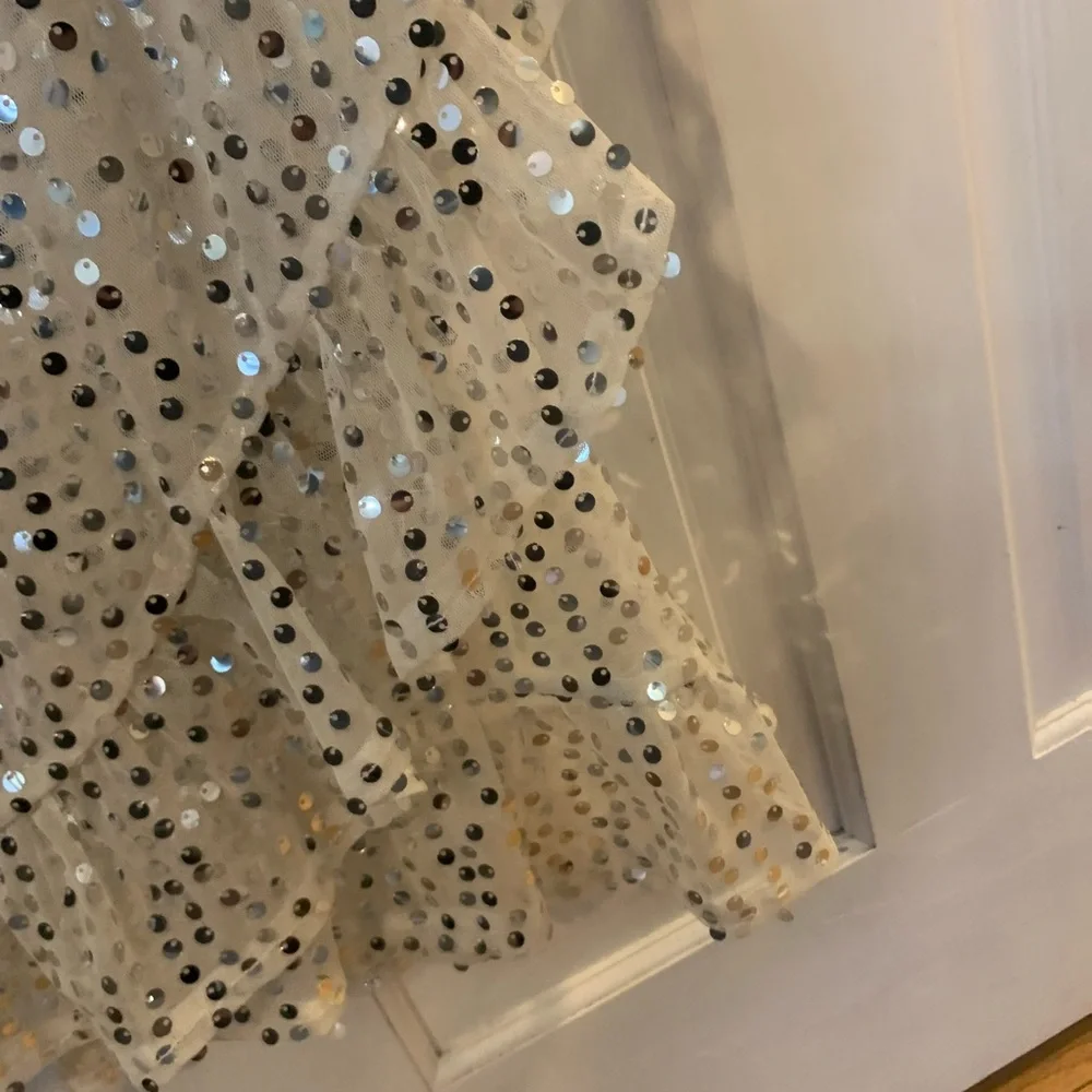 Lauren Conrad sequence skirt - Picture 2 of 4